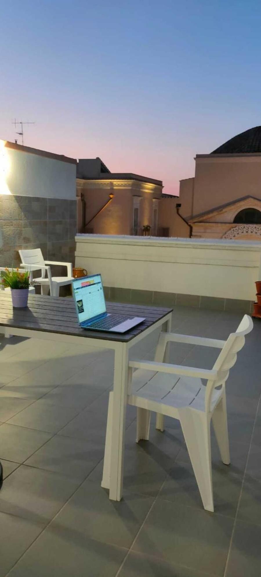 Ferienwohnung Storm Sonic House Palo del Colle Exterior foto